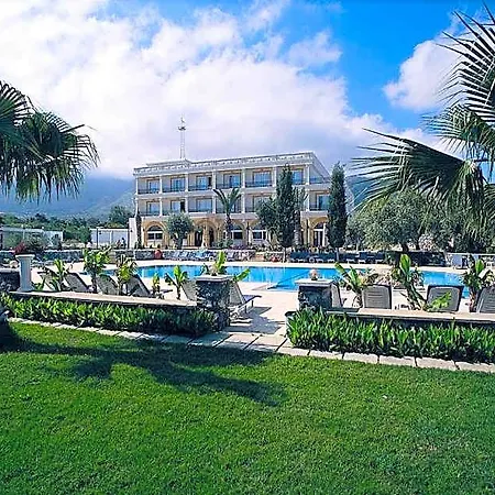 Hotel Altinkaya 3*