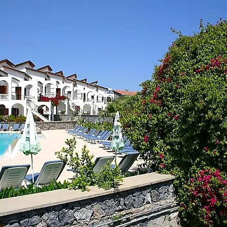 Hotel Altinkaya 3*